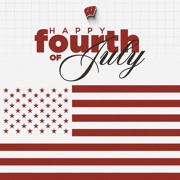 BadgerWBB's tweet image. Happy 4th from your Wisconsin WBB family!
#OnWisconsin