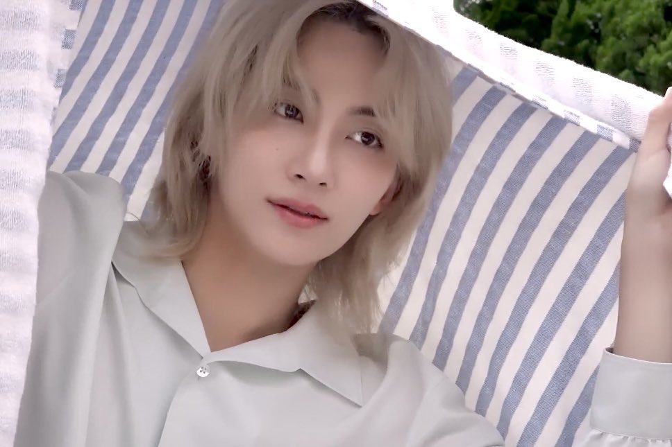 DearHani2's tweet image. 와 진짜 정한님 너무너무 잘생겨서 소리 질렀어