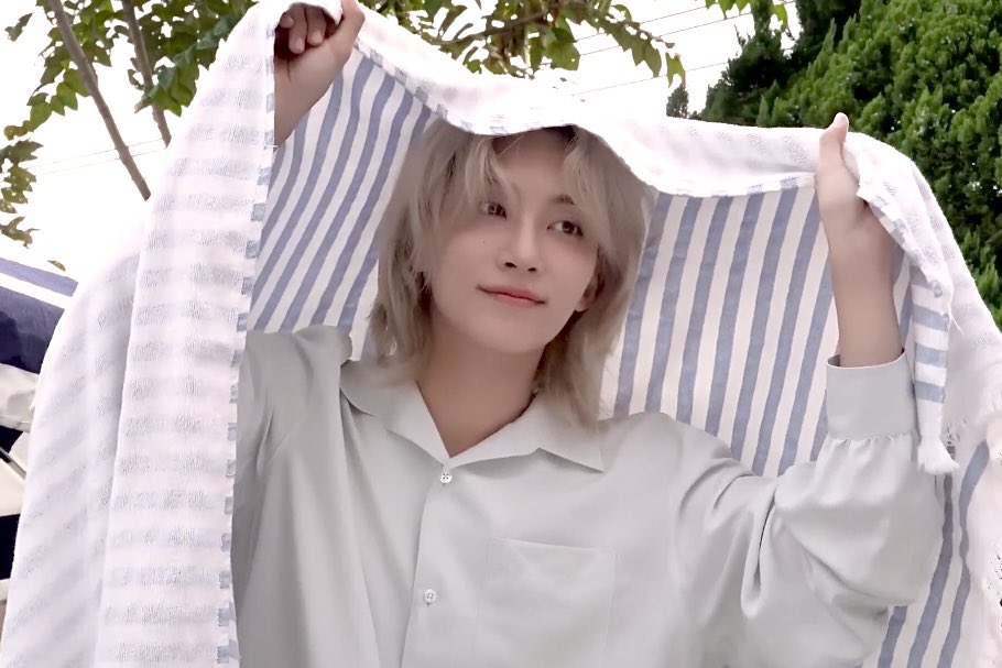 DearHani2's tweet image. 와 진짜 정한님 너무너무 잘생겨서 소리 질렀어