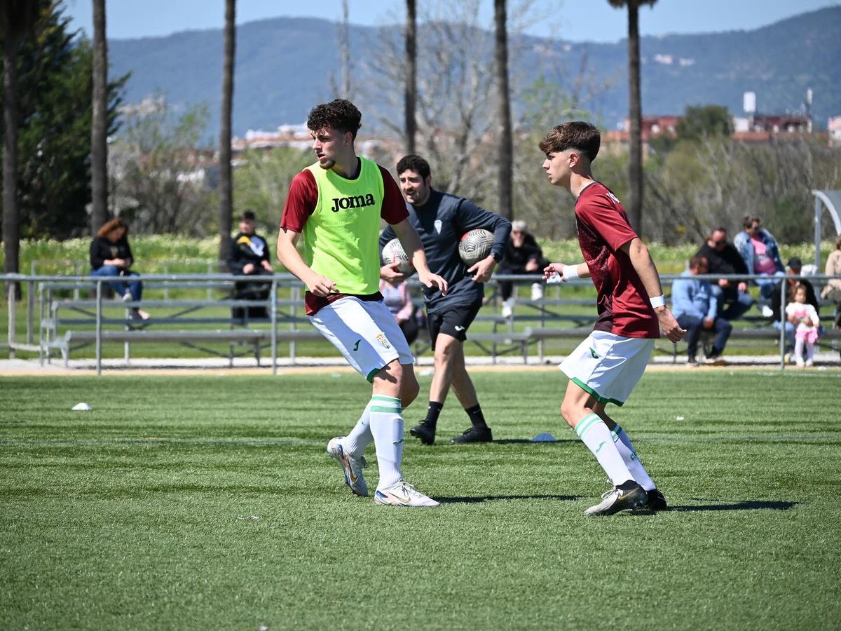 DominVida's tweet image. Fin de una etapa muy especial en el Cadete A del Córdoba C.F. 
Ha sido un año de crecimiento, compromiso y muchas emociones. Gracias a cada persona que formó parte del camino. Orgulloso de haber compartido este año tan magnífico con todos🤍💚⚽️