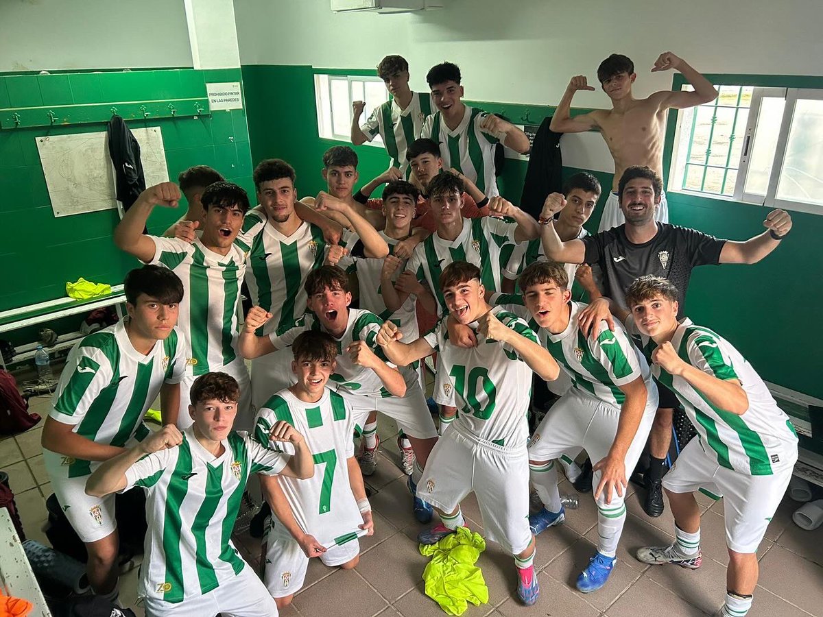 DominVida's tweet image. Fin de una etapa muy especial en el Cadete A del Córdoba C.F. 
Ha sido un año de crecimiento, compromiso y muchas emociones. Gracias a cada persona que formó parte del camino. Orgulloso de haber compartido este año tan magnífico con todos🤍💚⚽️