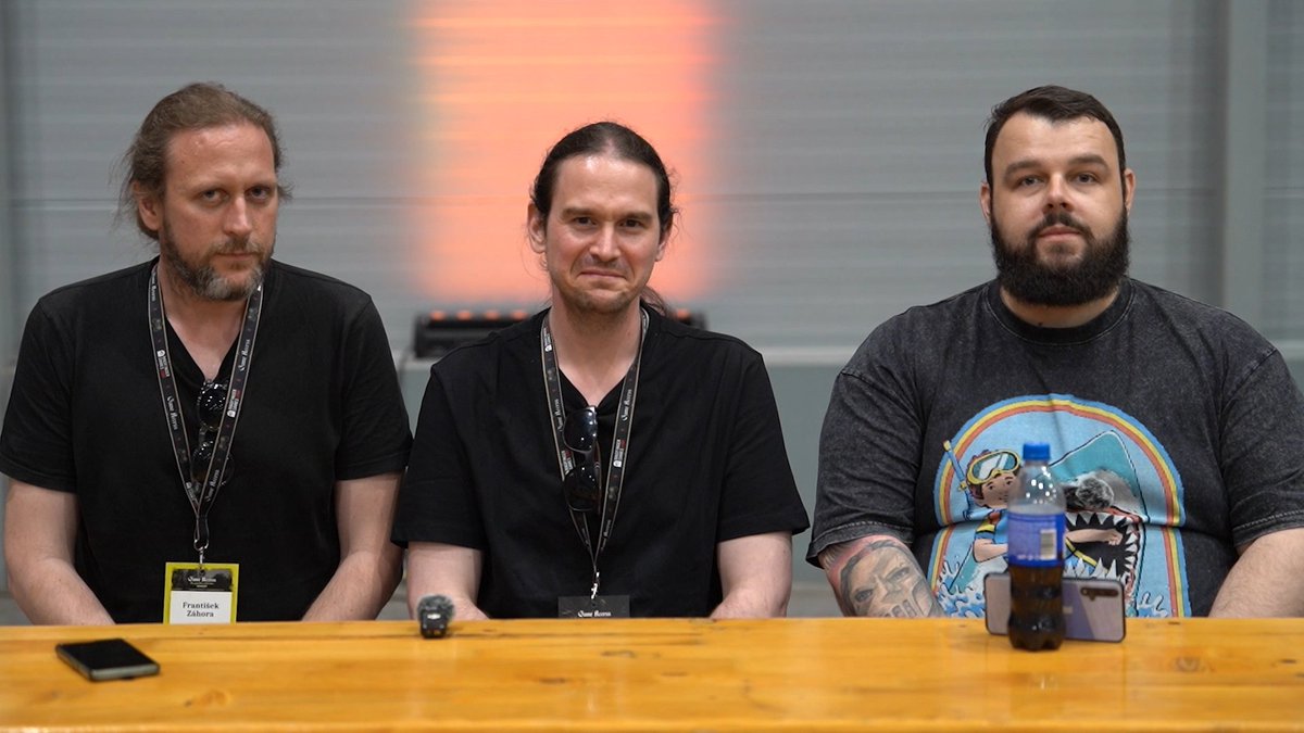 retrohrac tweet media