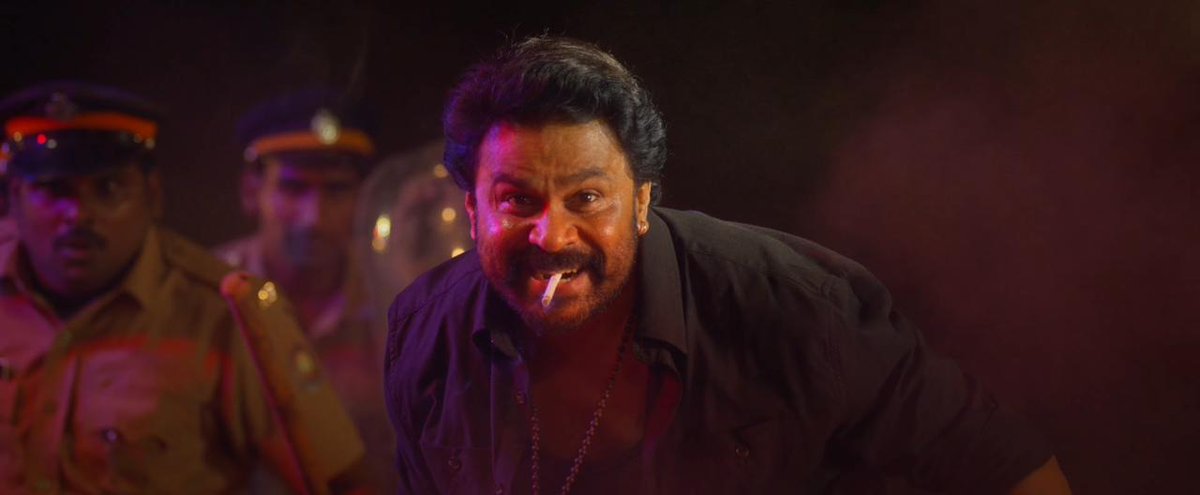 vivek_cpy's tweet photo. "മൊത്തത്തിൽ പറഞ്ഞാ അവനി ഫീൽഡിൽ നല്ല എക്സ്പീരിയൻസുണ്ടെന്ന് സാരം അറിയാലോ..." ജനപ്രിയനാണ്♥️
#BhaBhaBa | #Dileep | #BhaBhaBaTeaser | #Mwood https://t.co/mFm7qoAL6t