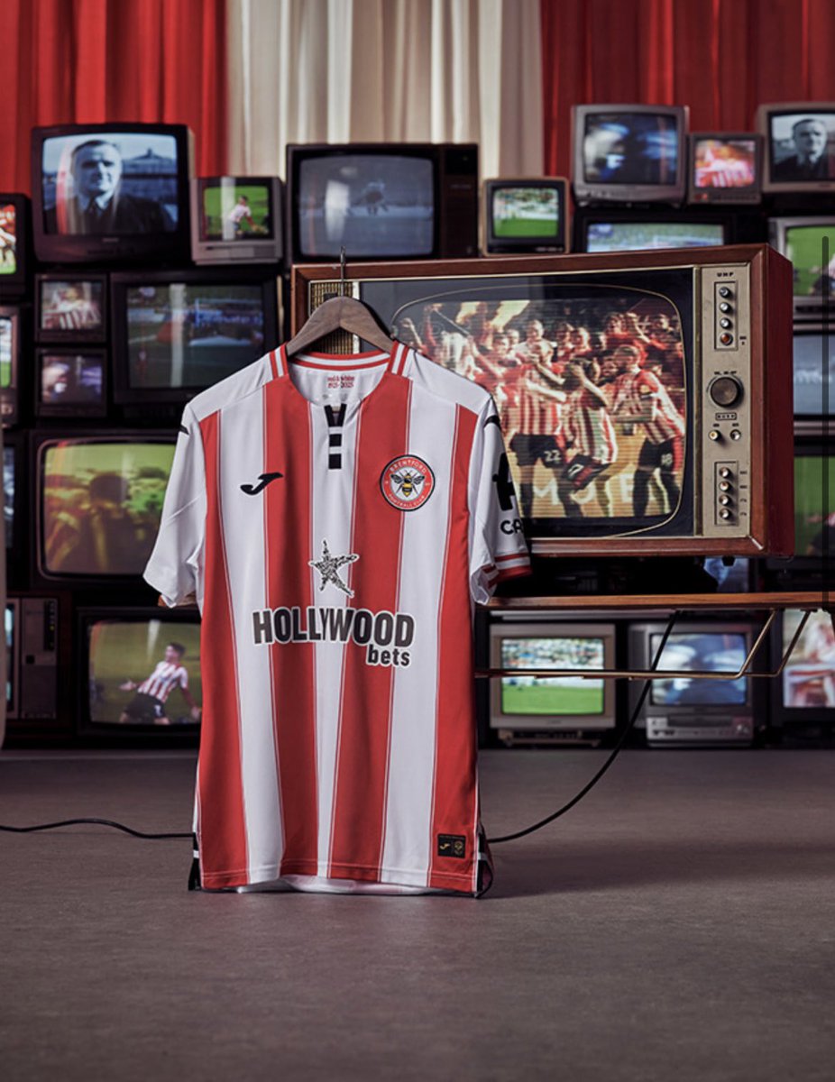 StoreTw8's tweet image. Thoughts on the new kit?
I think it’s smart.
Only thing I would change is have 1925-2025 on the back of the shirt instead of 100.