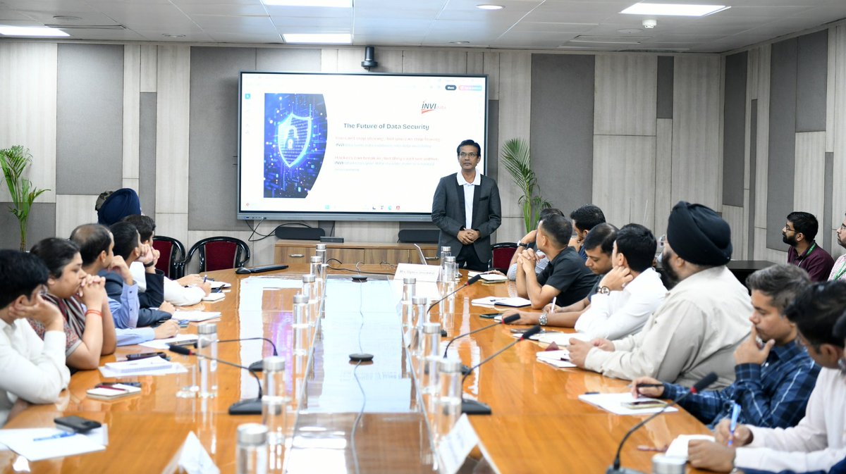 BPRDIndia's tweet image. BPR&D with Industry partners conducted a product demonstration/presentation attended by over 40 Officers from State Police, CAPFs and CPOs which was chaired by ADG BPR&D. 07 firms showcased products and technologies for their potential use by LEAs in proactive policing.