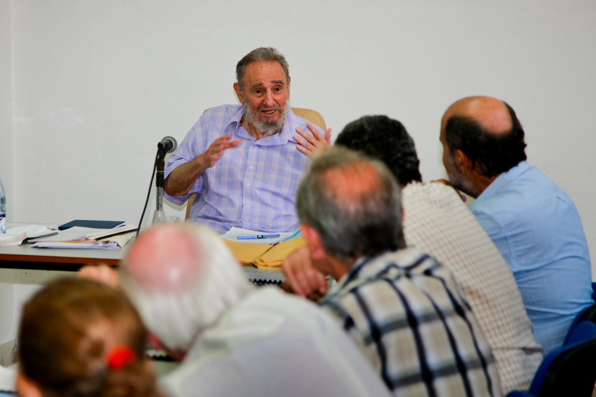 📅13 de julio de 2010 📸#FidelCastro visita al Centro de Investigaciones de la Economía Mundial (CIEM) donde intercambia opiniones con los investigadores de este prestigioso centro.

👉fidelcastro.cu