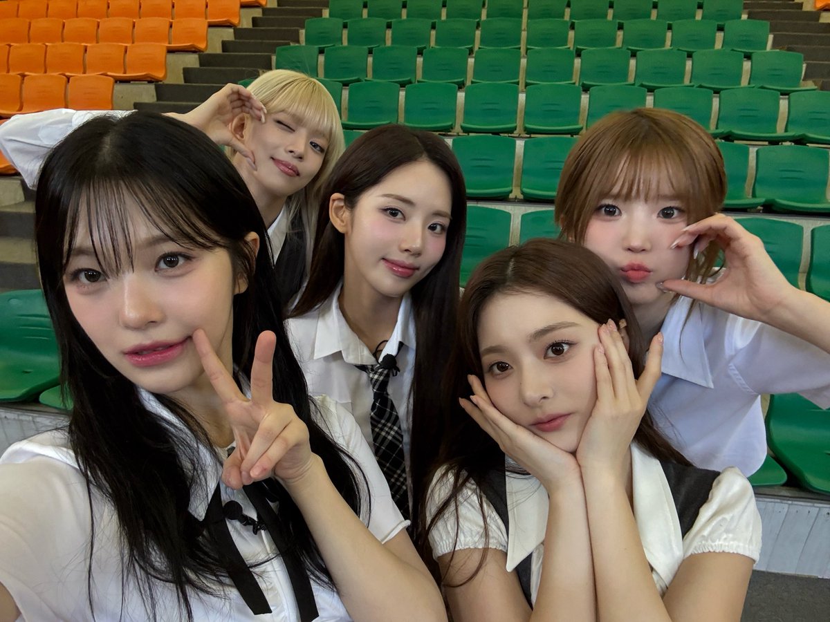 realfromis_9's tweet photo. [💌] #비밀전학생
2025.07.04

#fromis_9 #프로미스나인
#From_Our_20s
#LIKE_YOU_BETTER https://t.co/W80gvTixD7