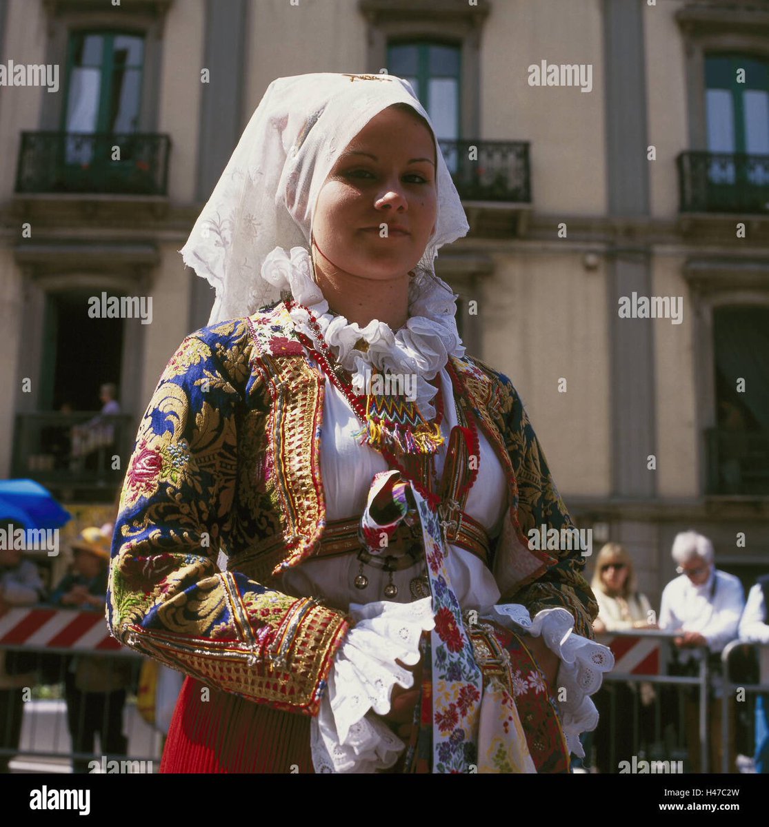 SabreethaaD's tweet photo. @WillsGazza @FkHashir1575 @realMaalouf This is european culture btw. European women's traditional attire. how are these any different from hijabs? should these be banned too? If you think making a "rule" forcing women to wear revealing dresses against their choice then implement it on european women too. https://t.co/xCWyqMxPFC