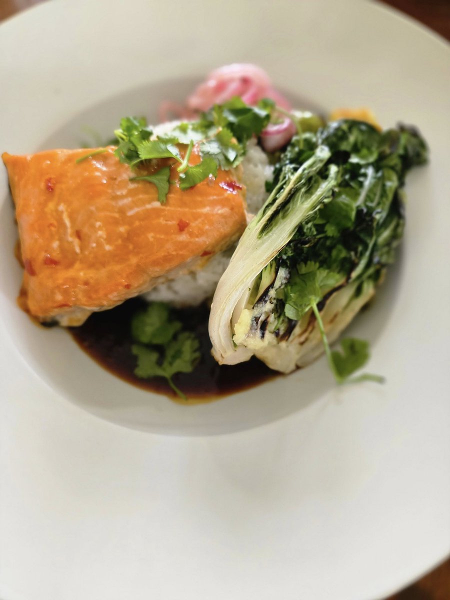 Day one at Inconnu Lodge in the Yukon did not disappoint!! Over a hundred lake trout 
and grayling…and a fabulous dinner when we got back to the lodge. Can’t wait to head out again!
inconnulodge.com