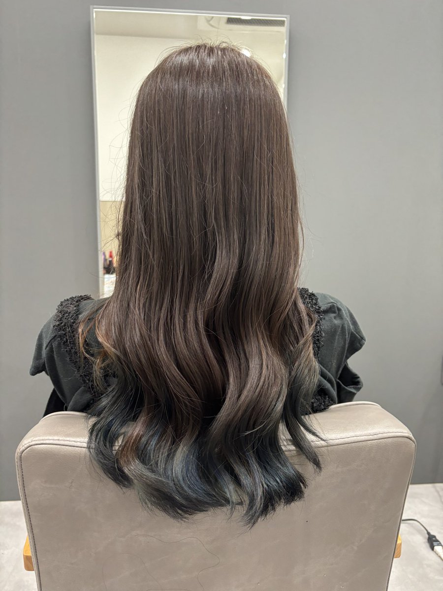 全然推しの話ではないけども……
モデルさん全然集まんない……😣
愛知でカラー、縮毛矯正、パーマ、トリートメント、ヘッドスパやりたい方いませんかーー💦💦
ブリーチとか白髪染め、ハイライトとかのデザインカラーも待ってます〜