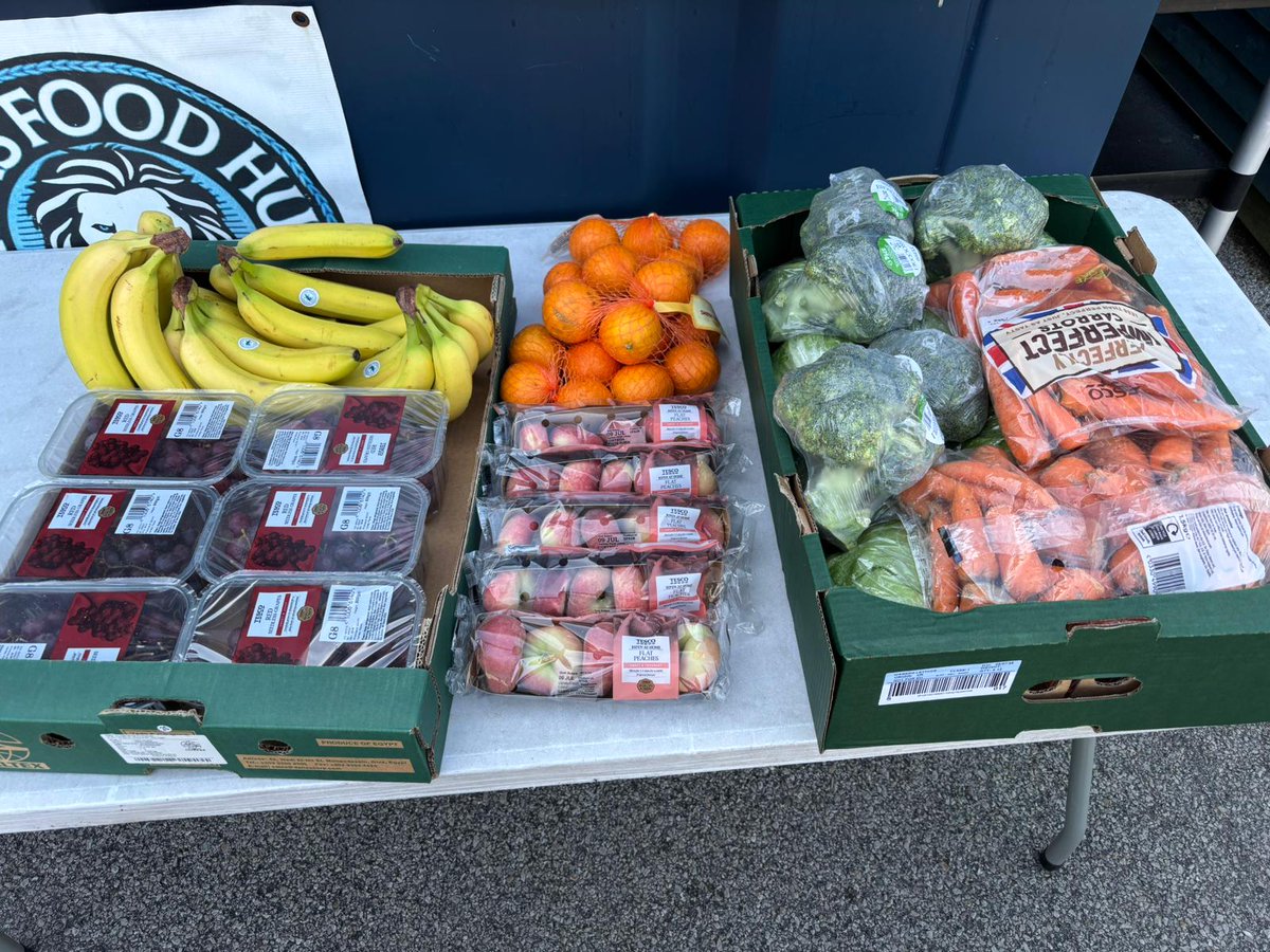 Massive thank you to Chi for donating all this lovely fruit and veg today you are truly amazing 💙🦁