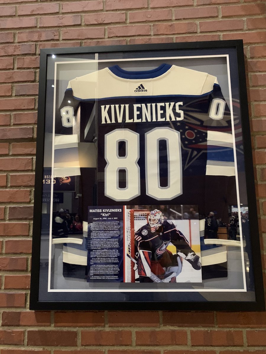 coach campbell’s defense attorney (@shadyladycakes) on Twitter photo 4 years is crazy…
we miss you, kivi. i hope you’re proud of your boys. 4 years is crazy…
we miss you, kivi. i hope you’re proud of your boys.
