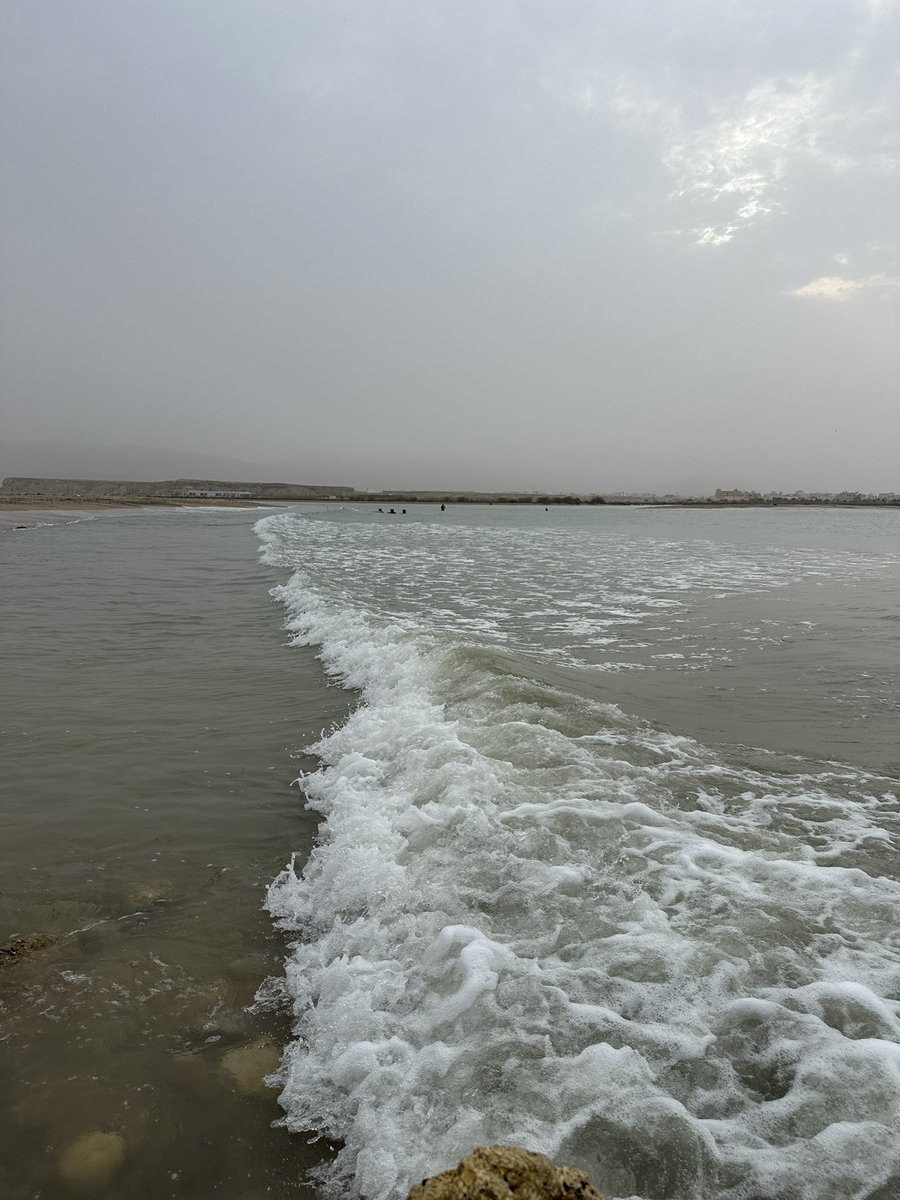 اللهم اجعل الأقدار الحلوة ترافق دربنا دائمًا، 
مساء الخير.🌹🌥️