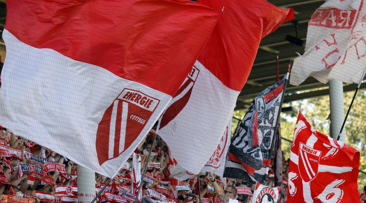 Am 6. September lädt der FC Energie im Zuge der 60-jährigen Jubiläumsspielzeit zum Fanfest ins Stadion ein. Ein Tag voller Emotionen, Erinnerungen und Leidenschaft für den Cottbuser Fußball. Alles dazu findet Ihr hier 👉🏻 fcenergie.de/news/energie-f… #WIR #Energiefamilie