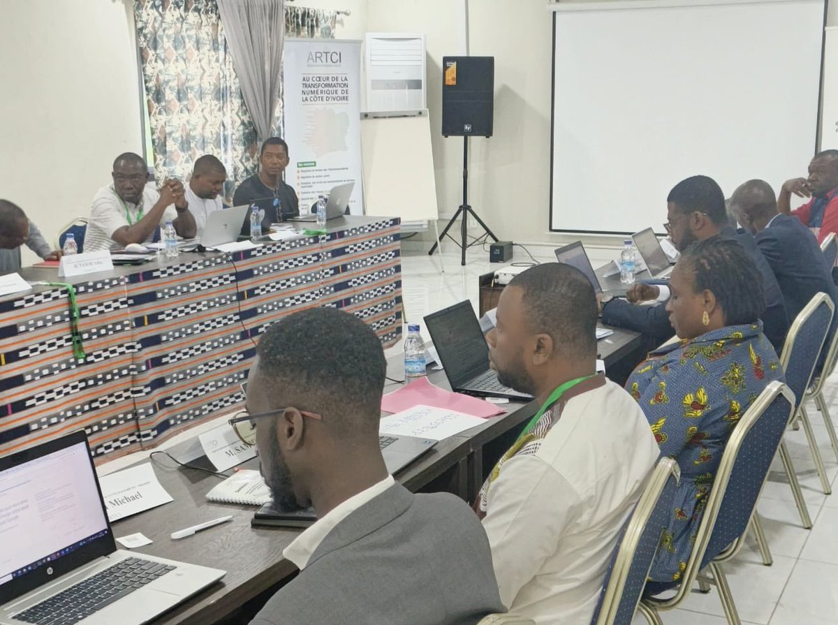 🔧 Atelier de renforcement des compétences techniques - CIVIX

Les 3 et 4 juillet 2025 à Yamoussoukro, l'ARTCI organise un atelier stratégique pour les membres du comité de concertation du CIVIX. 

#ARTCI #CIVIX #FormationTechnique #Yamoussoukro #SécuritéRéseau #TIC #CôtedIvoire