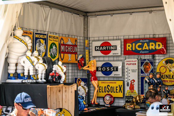 Ambiance Le Mans Classic 🥰

(📸 Willy Chanteloup / Racingshoots). #LeMansClassic #PeterAuto