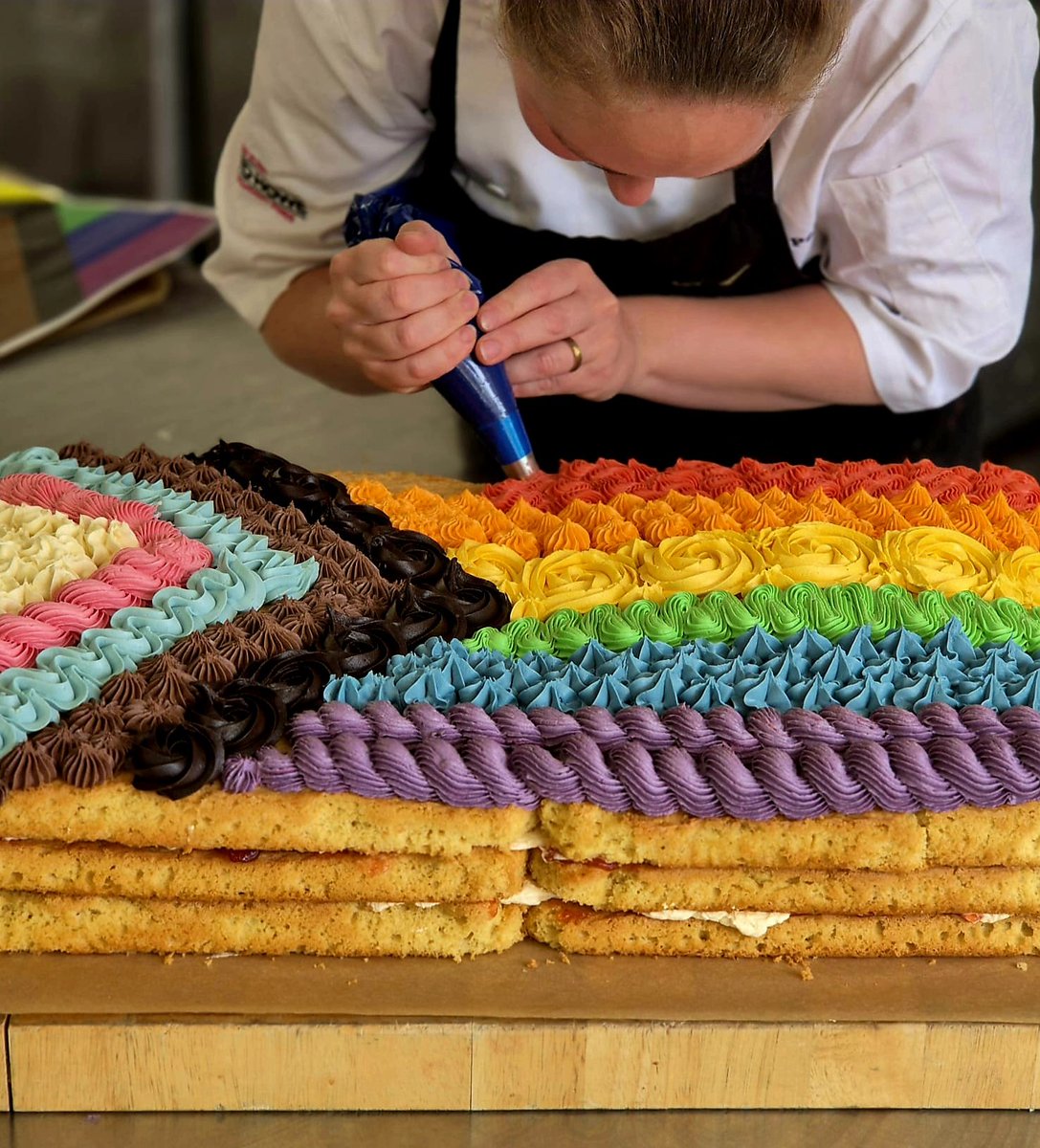 RHSBholroydhowe's tweet photo. 🌈🍰 Our beautifully baked Progress Pride Cake for our Pride celebration @RoyalHighBath @HHsouthwest @HolroydHowe #pride🌈 #progresspride #feedingindependentminds https://t.co/hXOdB7w6NQ