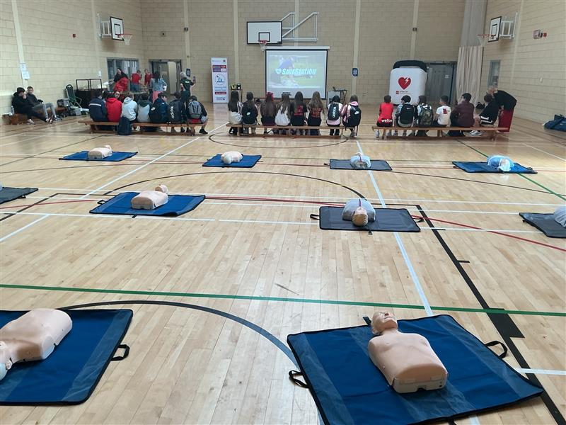 . <a href="/NIAS999/">NIAS</a>'s Resuscitation Team delivers #lifesaving education across the community. 

&gt; nias.hscni.net/resuscitation-… 

#CPR #defibrillators #AED