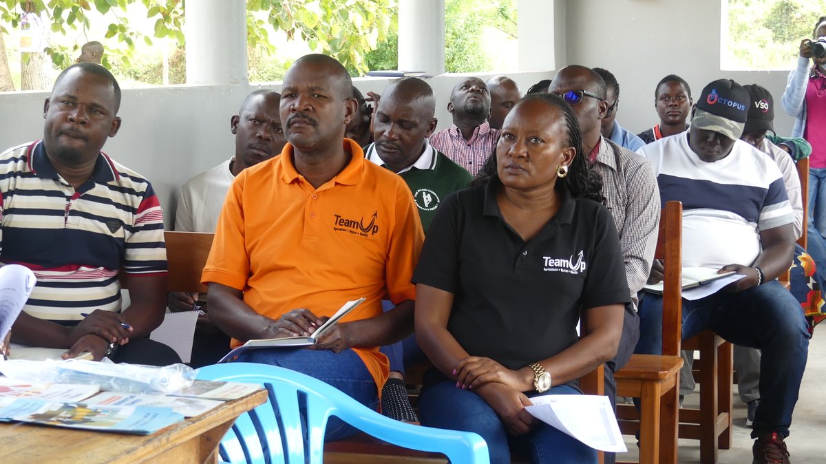 TeamUpUG's tweet image. It's been a powerful week with district & CSO leaders from Mityana, Kassanda, Nakaseke, Kikuube & Kyegegwa visiting TeamUp sites. Youth-led initiatives on FP, GBV prevention, climate action & businesses. Feedback & midterm results shared to shape next steps!