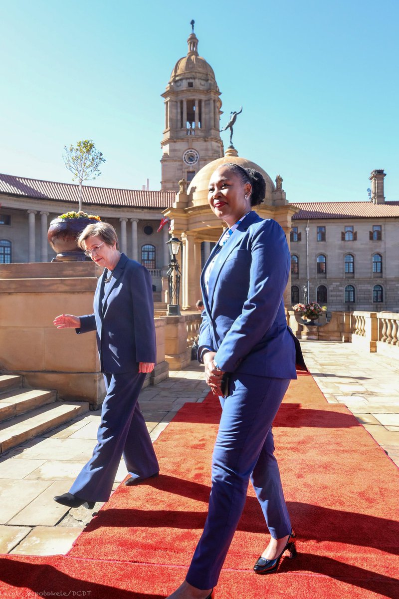 Stella Tembisa Ndabeni (@stellarated) on Twitter photo 📍Union Buildings 📍Union Buildings