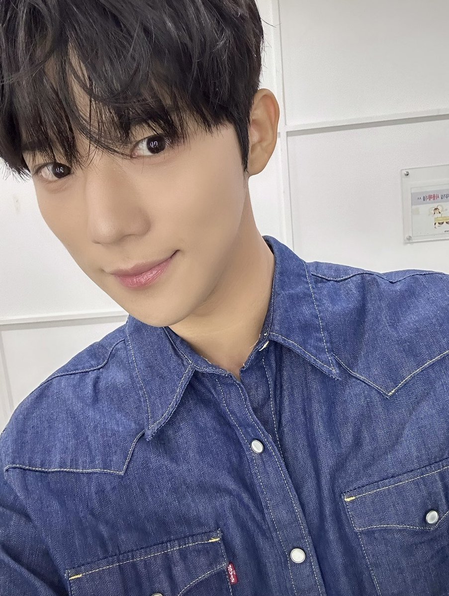 KBSMusicBank tweet picture