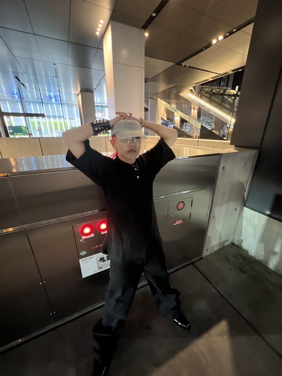 dabin_kr's tweet photo. &amp; for Osaka+Tokyo, thank you for the magical moments, had such an amazing time connecting with y’all. Until next time 🇯🇵🫶 https://t.co/huhvIHtmJ2
