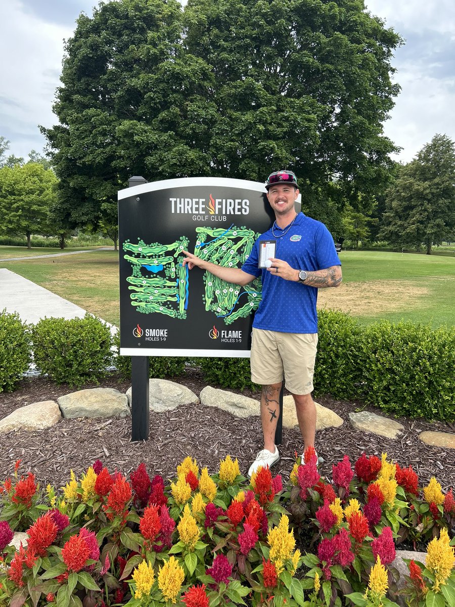 What’s more American than my Navy pilot brother-in-law dunking his first hole-in-1 on the 4th of July? 

130 with a P-wedge

Atta boy Kiel! 🦅🇺🇸⛳️