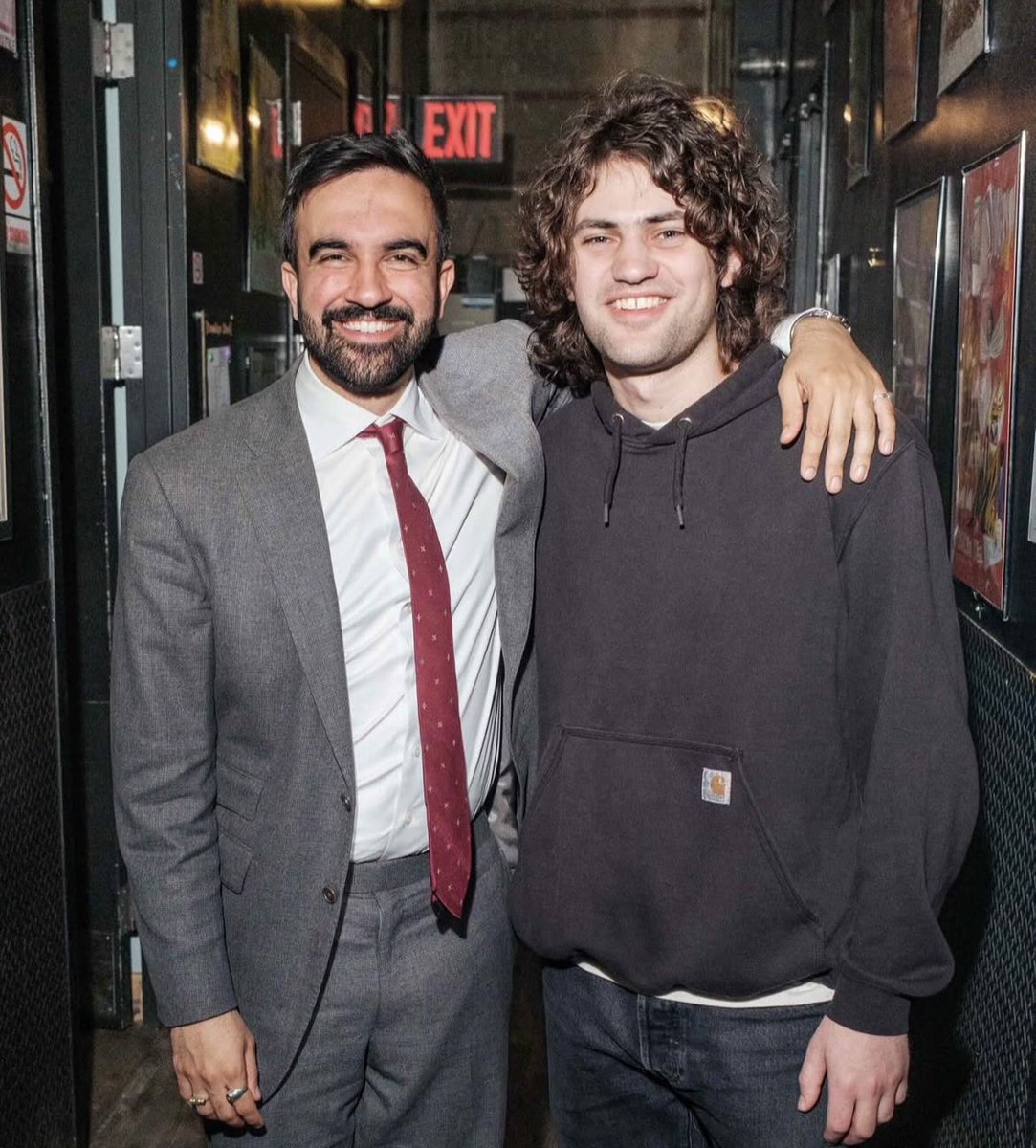Jacob_Kaye_'s tweet image. It’s July 4, 2026 in Zohran Mamdani’s NYC. Macy’s fireworks show has been replaced by a 24-hour MJ Lenderman concert sponsored by Ella Emhoff, small donors and Carhartt. Just as the sun sets, MJ hits the riff on Wristwatch and fireworks set off from the heart of Bushwick