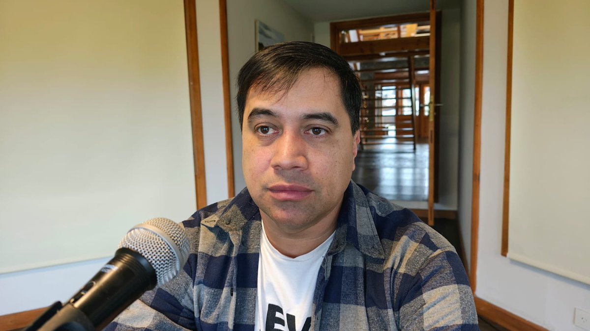 “el privado acá fallo, el esquema debería ser publico privado, el recurso como La Hoya es de todos y tiene que haber un manejo en conjunto, hay que hacer un replanteo, el estado debe tener injerencia, hay cosas que la empresa no cumple” Duran de la Cámara de Comercio de Trevelin