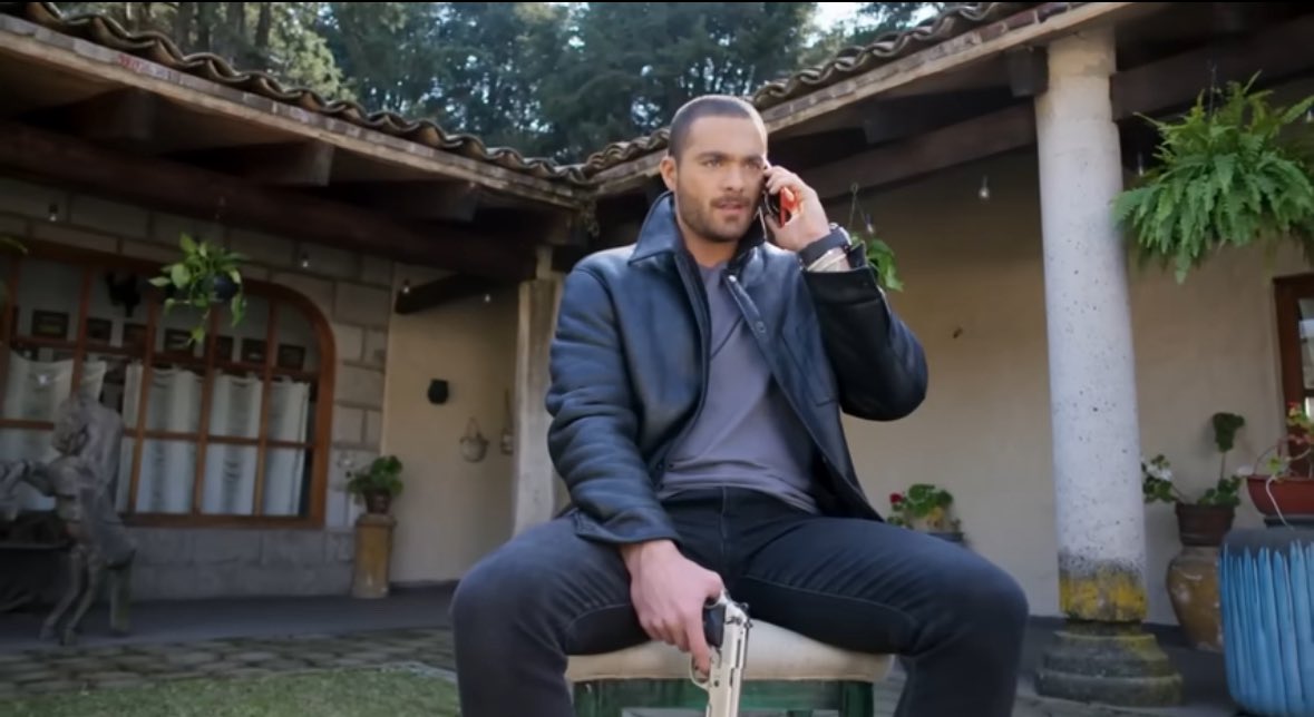 Henrysouzah's tweet image. Vilão gay sempre sendo gostoso
#JuegosDeAmorYPoder