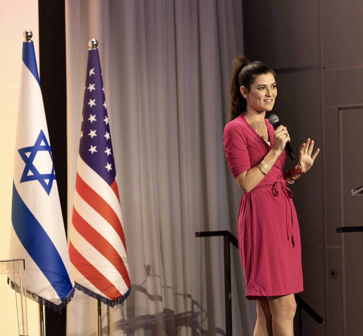 TSchwarzbard's tweet image. Two flags shaped my identity 🇺🇸🇮🇱.
Today, on July 4th, I’m grateful to the country that welcomed my grandparents and parents after the Holocaust, gave their children a future, and shaped my values.
I will always be a proud American Israeli.
Gd bless the United States!