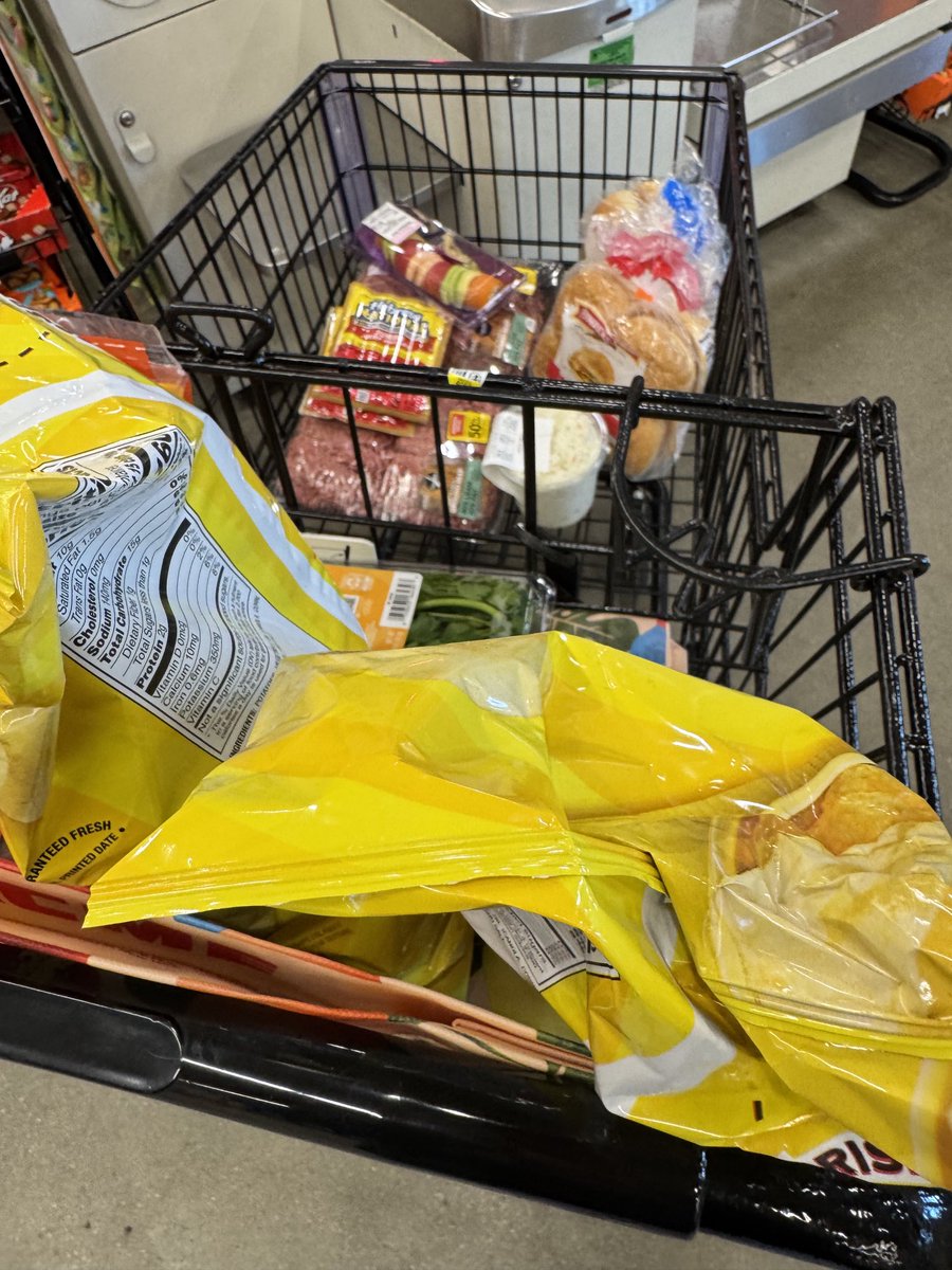 Susan Page (@susanpage) on Twitter photo Except for the sushi, pretty much the classic American Fourth of July shopping cart! Happy holiday, all >> Except for the sushi, pretty much the classic American Fourth of July shopping cart! Happy holiday, all >>