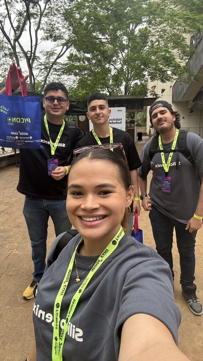 SGX team at   #pyconcolombia2025 🐍🐍
<a href="/josefdc_/">Jose Felipe Duarte</a>