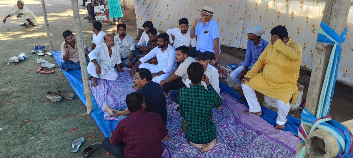 रोसड़ा की जनता के लिए आज से आमरण अनशन चालू है। रेलवे प्रशासन जबतक अमृत भारत LTT ट्रेन का स्टॉपेज नहीं देती है, और कुछ महत्वपूर्ण ट्रेन का स्टॉपेज नहीं देती है तबतक संघर्ष जारी रहेगा।
<a href="/RailMinIndia/">Ministry of Railways</a> <a href="/EasternRailway/">Eastern Railway</a> <a href="/DrmSamastipur/">DRM/SAMASTIPUR</a>