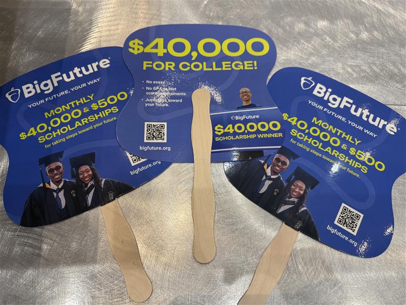 MyBigFuture's tweet image. Headed to #ESSENCEFest this weekend?

Stop by College Board’s #BigFuture booth to explore tools that help high school students plan their future — from scholarships to college and career quizzes! 🚀 

Plus, grab a free BigFuture fan to help you cool off in the NOLA heat! ☀️