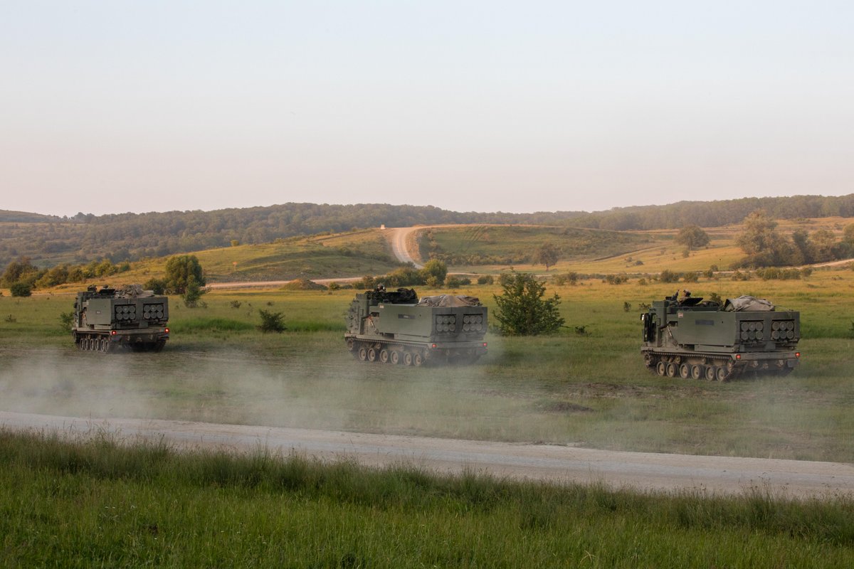 USArmyEURAF's tweet photo. Strike in the Dark 🌒💥
U.S. Soldiers assigned to 1st Battalion, 77th Field Artillery Regiment, 41st Field Artillery Brigade conduct a fire mission at nightfall during “The Raid” during #SaberGuardian25.
#DEFENDER25 #ThisIsUSAREURAF #EuropeAfricaInnovation #WeAreNATO https://t.co/mH4n9bPDX8