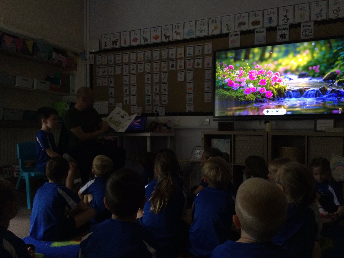 What an amazing way to end our wonderful day! Another mystery reader, thank you so much for coming along! 📖 <a href="/SchoolWhitegate/">Whitegate C/E School</a> #WhitegateReading