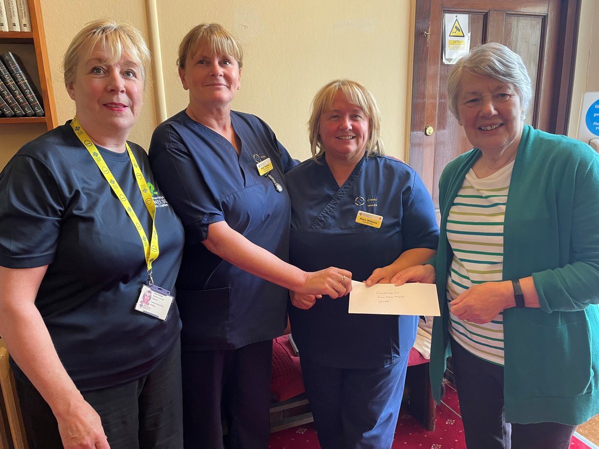 Big thank you to the Greenfield Baptist Church in #Llanelli who chose the #Chemotherapy Day Unit at #PrincePhilip Hospital as their chosen charity for May and kindly donated £750 💚

#YourNHSCharity💚