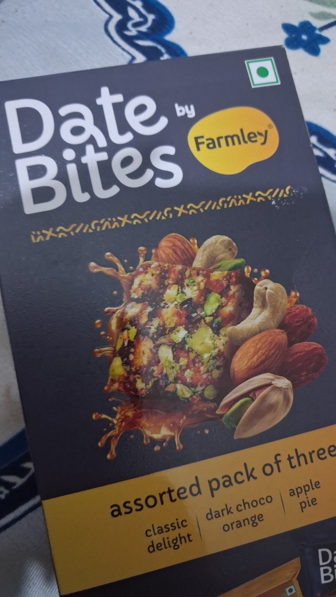 sonyacheema's tweet photo. Cancelled dates? No worries. Still enjoying date bitesβthe only kind that never ghost you. π«β¨
#DateBites by #Farmley Favorite #Choclate
#SweetEscape https://t.co/Gg0Efs6JLB