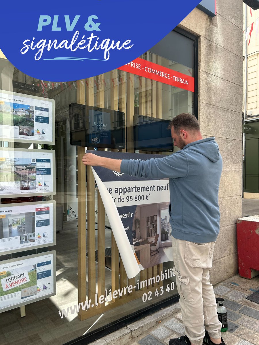 Lcom_agence's tweet photo. Chez LCOM, on vous accompagne aussi dans la création, la production et la pose de vos supports

Nous étions sur le terrain pour deux belles réalisations :
🔹 La pose de signalétique vitrine pour Lelièvre Immobilier
🔹 L'installation de PLV événementielle pour Aushopping Le Mans https://t.co/4YHdr9JEYO