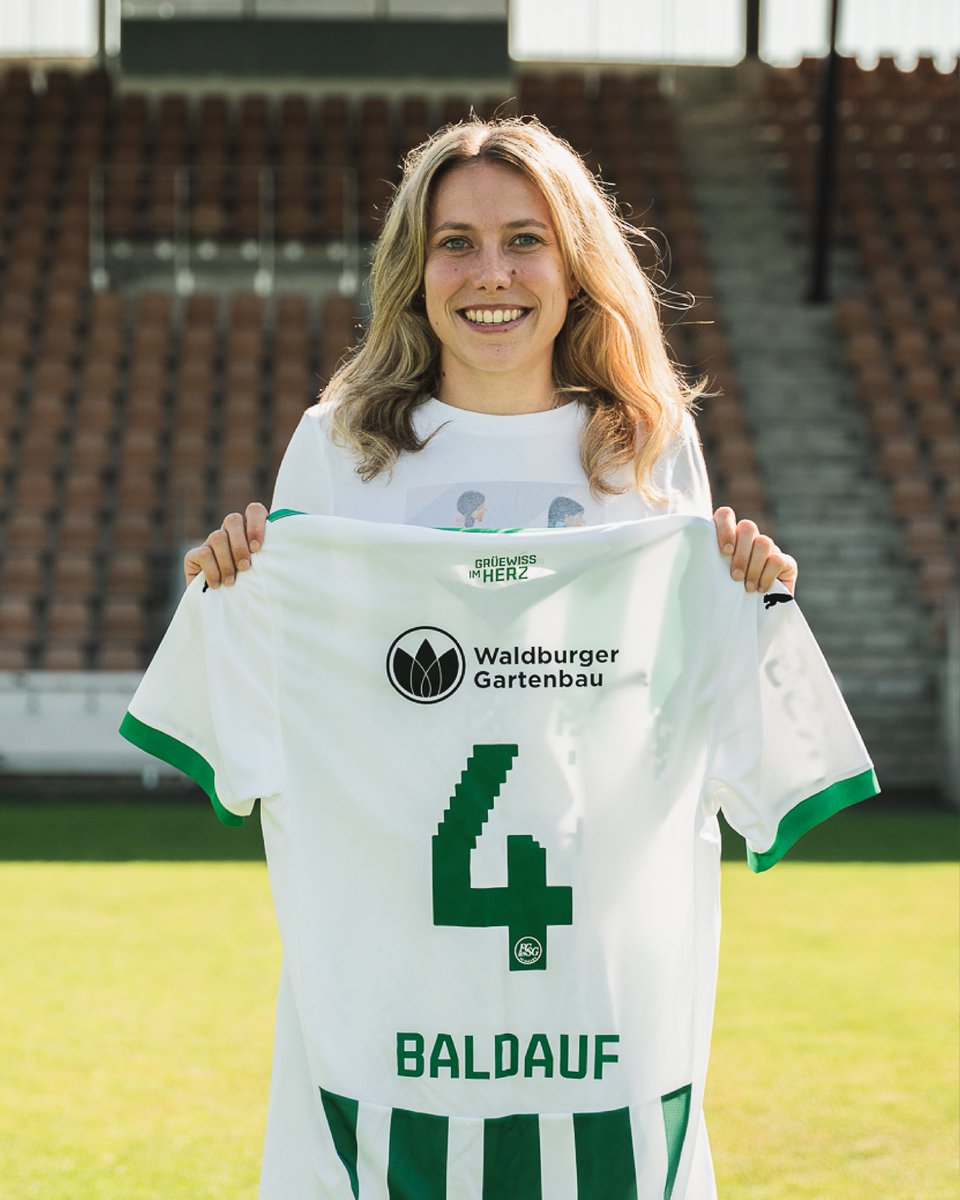 𝐒𝐞𝐫𝐯𝐮𝐬 𝐋𝐚𝐫𝐚! 👋  Die 25-jährige Österreicherin wechselt aus der 1. ÖFB Frauen Bundesliga von den SPG FC Lustenau / FC Dornbirn Ladies zum #FCSG. ✍️ News 👉  fcsg.club/lara_baldauf.
#GrüewissImHerz