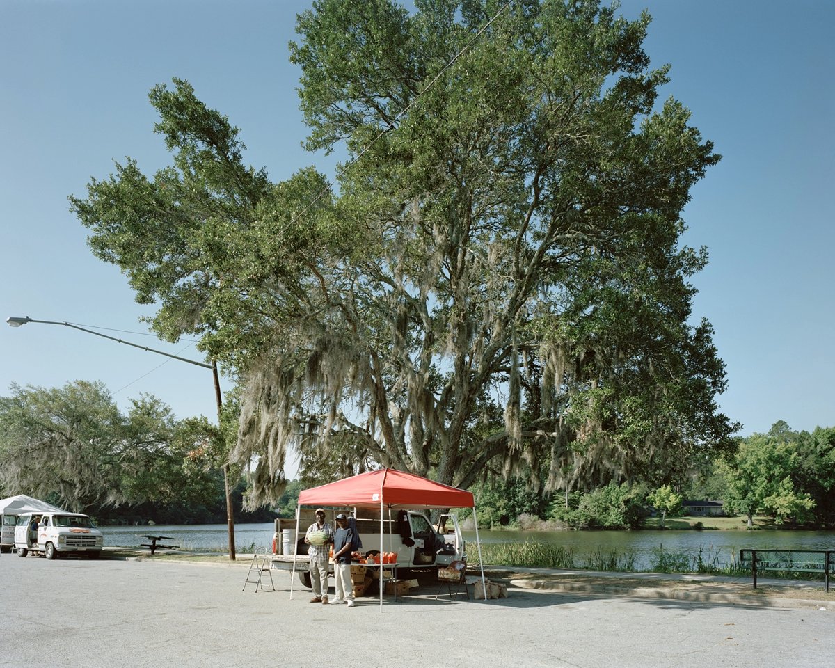 oxfordamerican's tweet image. Eyes On The South | Thirteen Colonies | Keith Yahrling
oxfordamerican.org/eyes/thirteen-…
A study of battle sites from the Revolutionary War across the original thirteen colonies & how the concepts of freedom and liberty are subtly embedded in the American landscape.