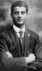 >
Beato Pier Giorgio Frassati
Laico

4 de julio

mariamatermisericordiae.blogspot.com/2016/12/santor…
