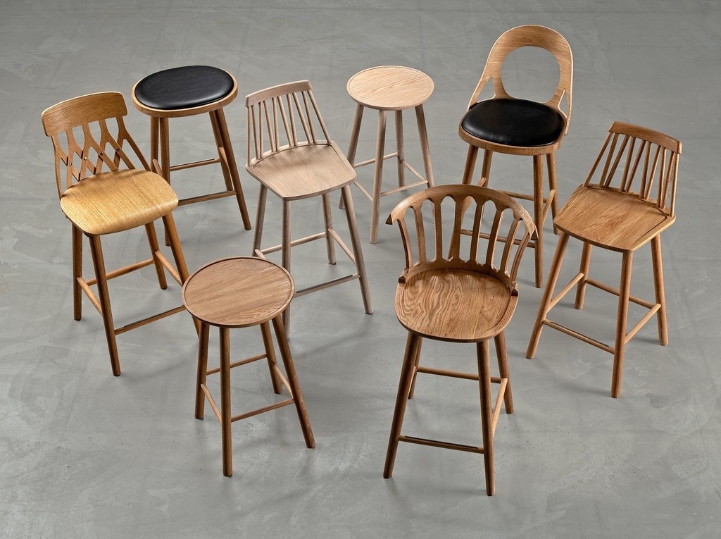 HansKse's tweet photo. Friday vibes with our favorite barstools. Crafted in solid wood and built for timeless comfort. Which one would you pick?

#HansK #BarStools #ScandinavianDesign #FridayVibes #Craftsmanship https://t.co/8CGnqOtDqQ