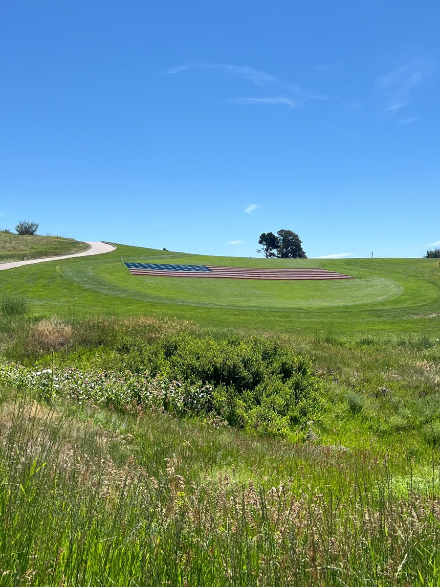 Happy Birthday, America!!!

The Saddle Rock Turf Team went all out for the Fourth of July this year. Nice job, fellas! 🇺🇸 

[Image description: American flag painted on hole No. 4 at Saddle Rock]