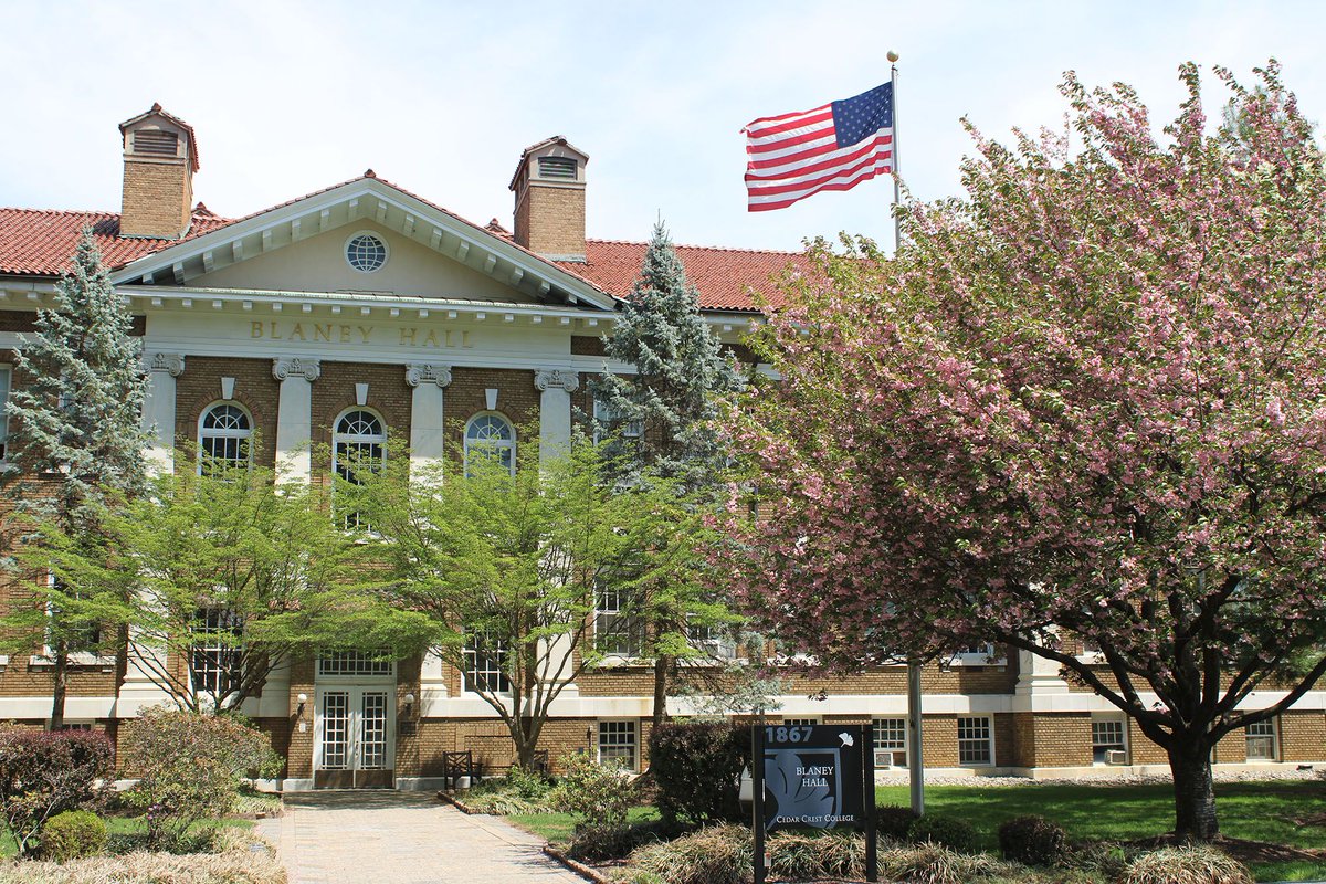 Happy #FourthofJuly, Falcons! 🇺🇸