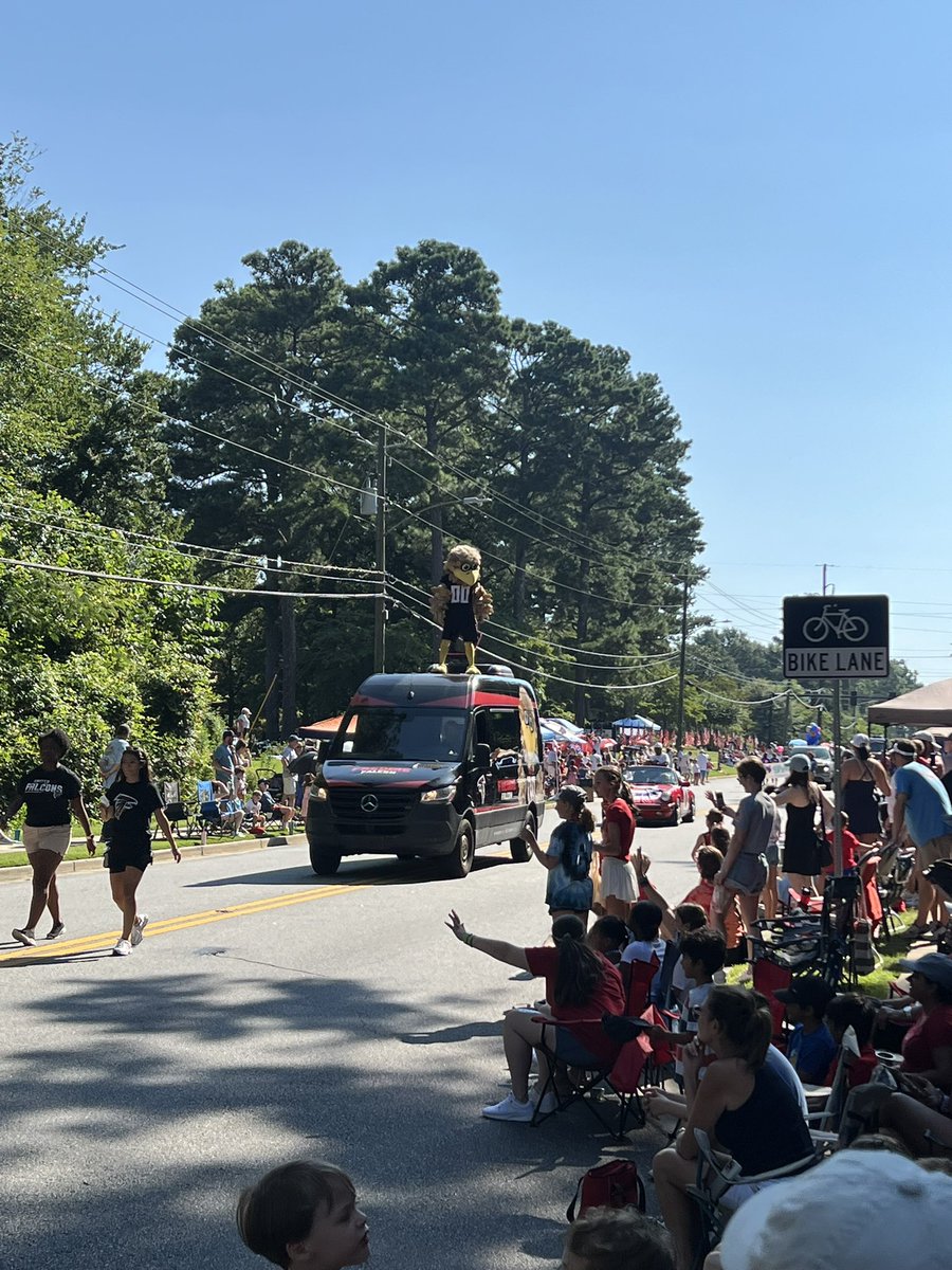 David Bassity (@d_d_bass) on Twitter photo Shoutout to <a href="/FreddieFalcon/">Freddie Falcon</a> for representing the <a href="/AtlantaFalcons/">Atlanta Falcons</a> in Georgia’s largest 4th of July parade. <a href="/DunwoodyGA/">City of Dunwoody, GA</a> Shoutout to <a href="/FreddieFalcon/">Freddie Falcon</a> for representing the <a href="/AtlantaFalcons/">Atlanta Falcons</a> in Georgia’s largest 4th of July parade. <a href="/DunwoodyGA/">City of Dunwoody, GA</a>