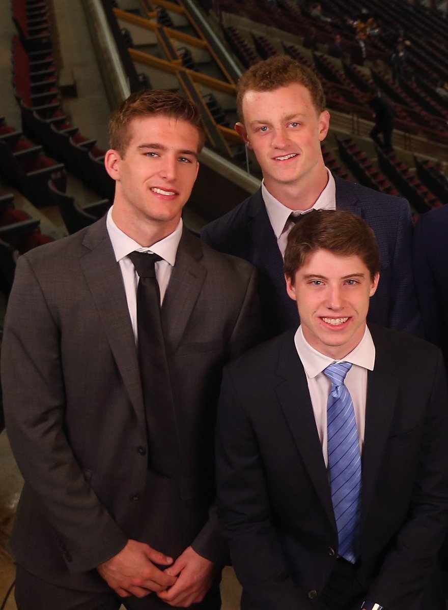 NHLPA's tweet image. 2015 #NHLDraft besties 🤝 @GoldenKnights teammates.