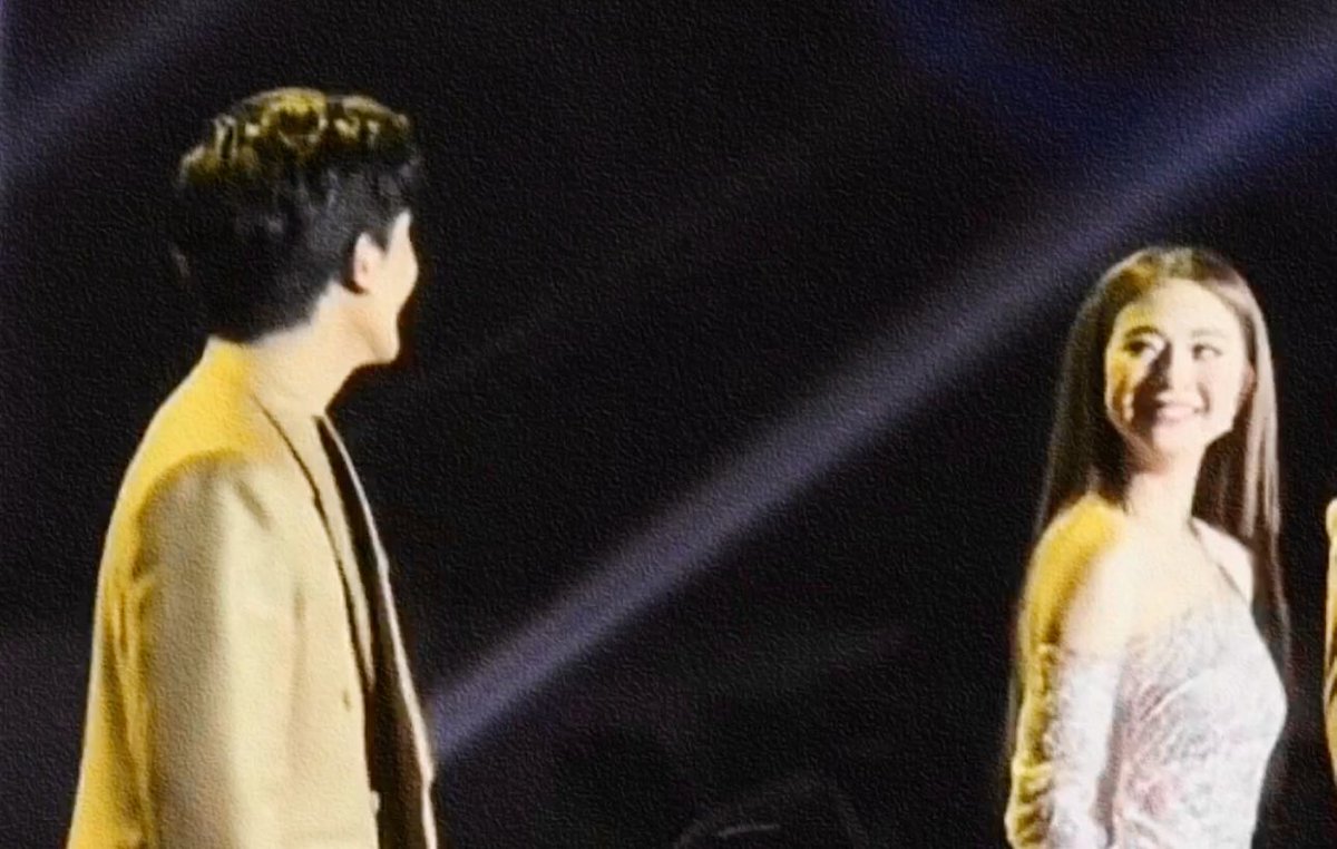 yve 𐦍 tweet media