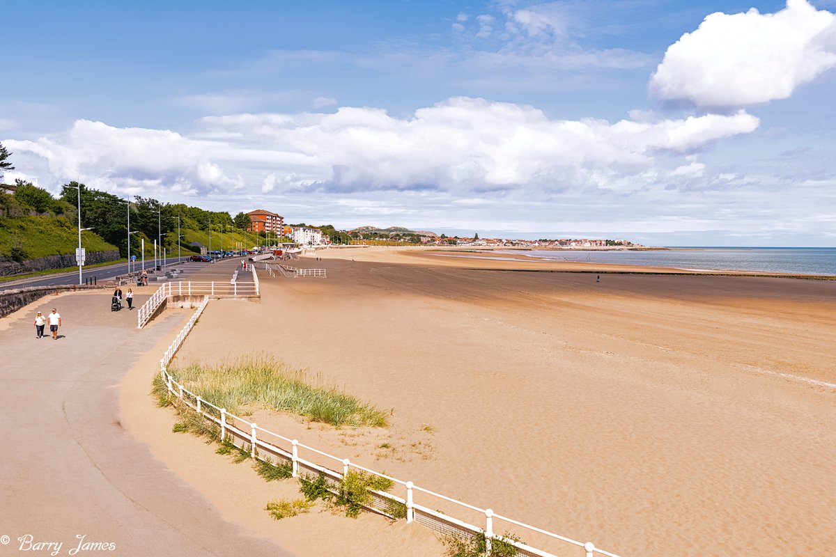 ValleyBoy (@bjroberts) on Twitter photo Yesterday's westerly view of Colwyn Bay's sandy beach, from its truncated pier to Rhos-on-Sea. <a href="/Ruth_ITV/">Ruth_TV</a> <a href="/WalesCoastPath/">Llwybr Arfordir Cymru / Wales Coast Path</a> <a href="/ItsYourWales/">It's Your Wales</a> <a href="/NWalesSocial/">#NorthWalesSocial โฌ๏ธ๐ด๓ ง๓ ข๓ ท๓ ฌ๓ ณ๓ ฟ๐ค</a> <a href="/northwaleslive/">North Wales Live</a> <a href="/northwalescom/">NorthWales.com</a> <a href="/AllThingsCymru/">All Things Welsh ๐ด๓ ง๓ ข๓ ท๓ ฌ๓ ณ๓ ฟ</a> #NorthWales #ColwynBay #TruncatedPierView #West #SandyBeach #RhosonSea #July #Wales Yesterday's westerly view of Colwyn Bay's sandy beach, from its truncated pier to Rhos-on-Sea. <a href="/Ruth_ITV/">Ruth_TV</a> <a href="/WalesCoastPath/">Llwybr Arfordir Cymru / Wales Coast Path</a> <a href="/ItsYourWales/">It's Your Wales</a> <a href="/NWalesSocial/">#NorthWalesSocial โฌ๏ธ๐ด๓ ง๓ ข๓ ท๓ ฌ๓ ณ๓ ฟ๐ค</a> <a href="/northwaleslive/">North Wales Live</a> <a href="/northwalescom/">NorthWales.com</a> <a href="/AllThingsCymru/">All Things Welsh ๐ด๓ ง๓ ข๓ ท๓ ฌ๓ ณ๓ ฟ</a> #NorthWales #ColwynBay #TruncatedPierView #West #SandyBeach #RhosonSea #July #Wales